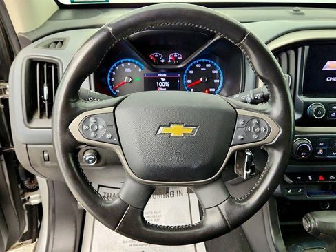 Used 2019 Chevrolet Colorado Z71 AWD/4WD image 12