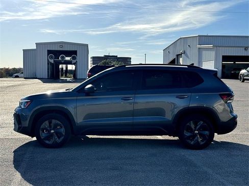 Used 2025 Volkswagen Taos S image 5