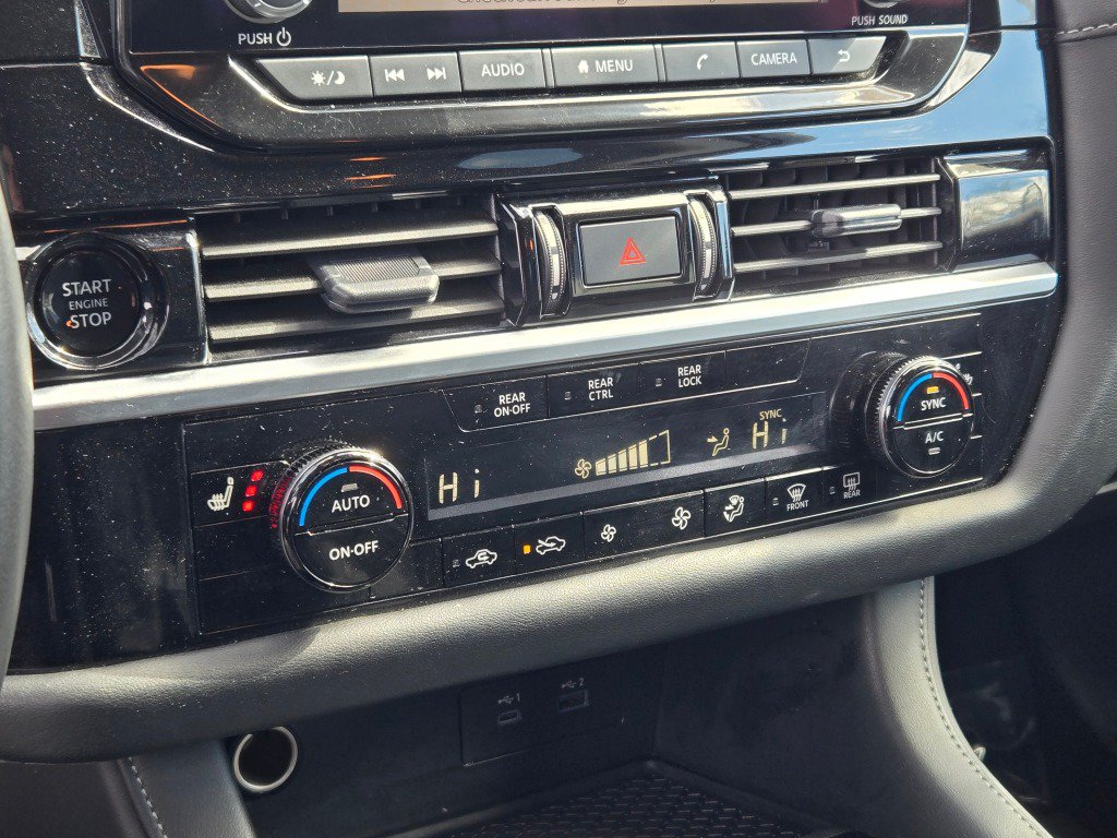 Used 2025 Nissan Pathfinder SV AWD/4WD image 29