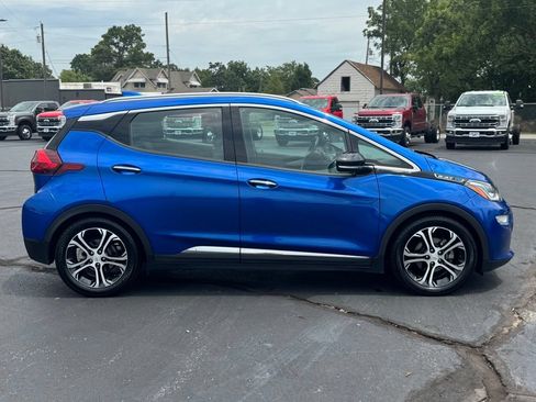 Used 2017 Chevrolet Bolt Premier w/ Driver Confidence II Package FWD image 20