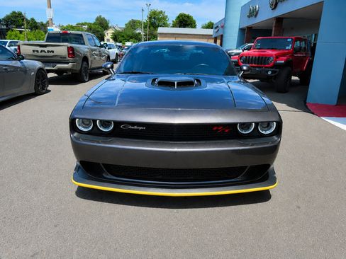 Used 2022 Dodge Challenger R/T Scat Pack RWD image 3