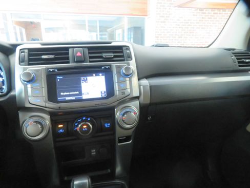 Used 2016 Toyota 4Runner SR5 RWD image 36
