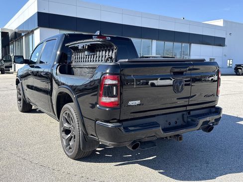 Used 2020 RAM 1500 Limited w/ Black Appearance Package AWD/4WD image 4