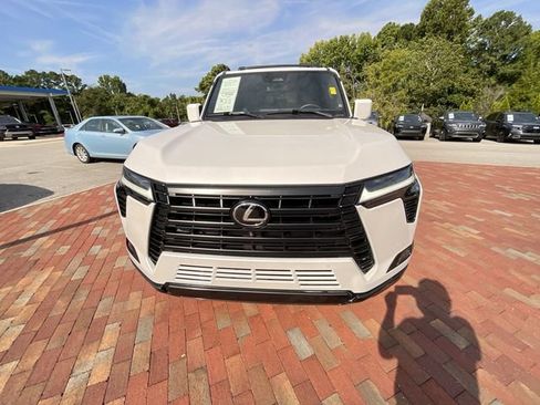 Used 2025 Lexus GX 550 w/ Accessory Package (2T) AWD/4WD image 27