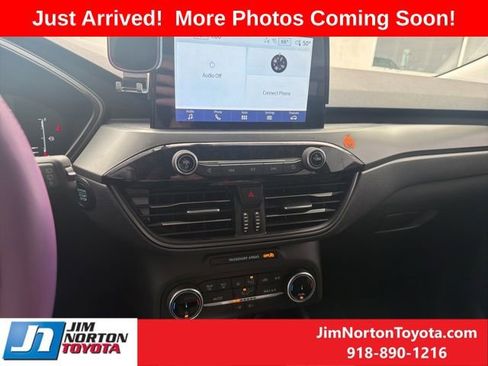 Used 2024 Ford Escape Active image 11