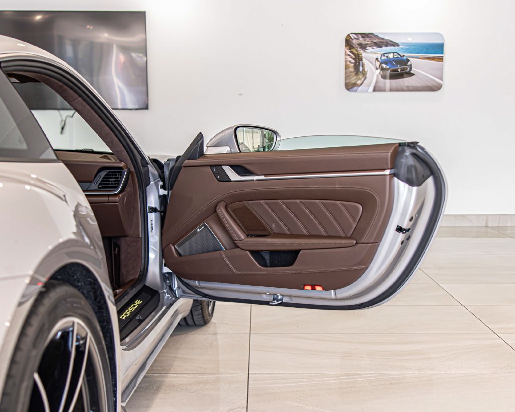 Used 2025 Porsche 911 Turbo S AWD/4WD image 35