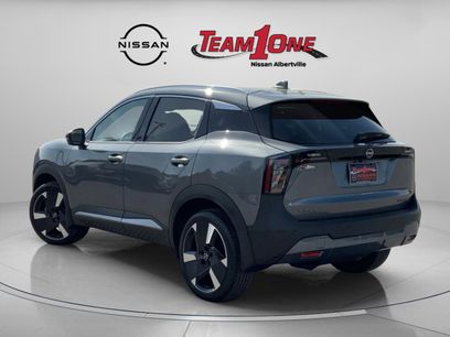 New 2025 Nissan Kicks SR