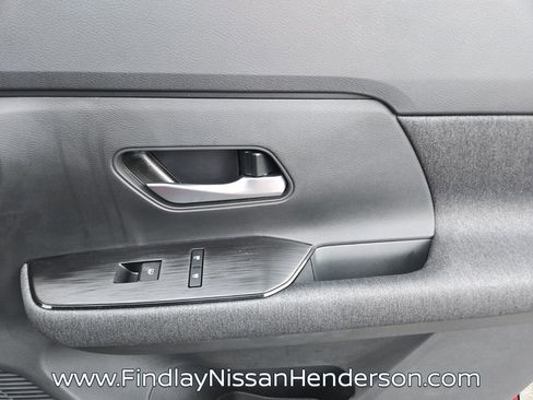 Used 2026 Nissan Kicks SV FWD image 17