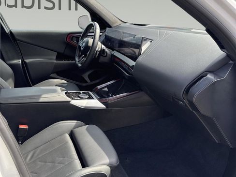 Used 2025 BMW X3 xDrive30i w/ Premium Package image 18