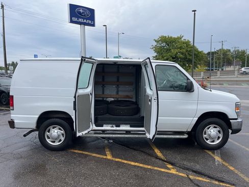 Used 2013 Ford E-250 and Econoline 250 w/ PWR Group image 5