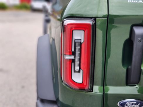 New 2025 Ford Bronco Badlands image 9