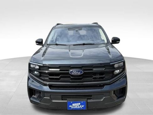 Used 2025 Ford Expedition Active AWD/4WD image 4