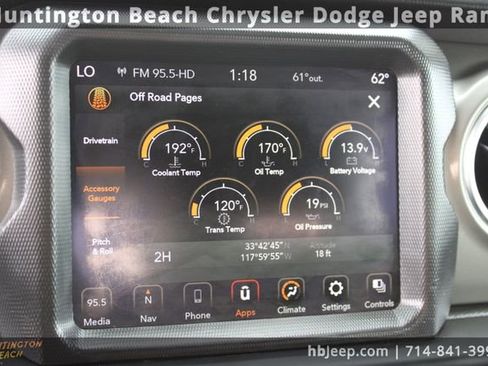 Used 2023 Jeep Wrangler Sahara image 30