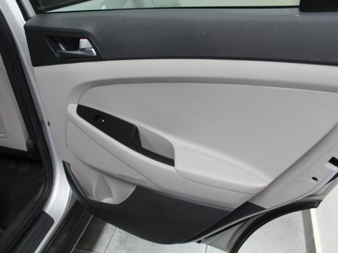 Used 2016 Hyundai Tucson SE w/ Option Group 12 image 25