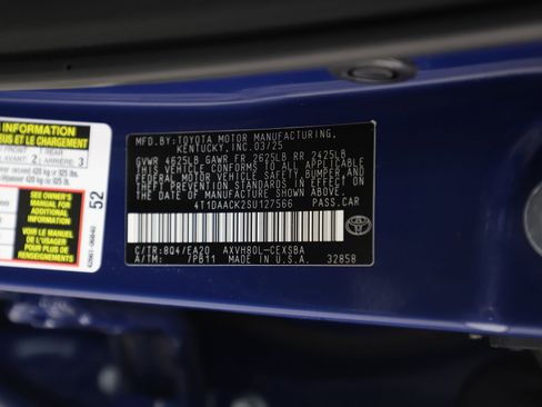 Used 2025 Toyota Camry LE image 28