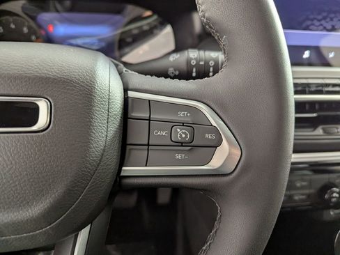 New 2026 Jeep Compass Latitude image 20