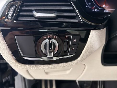 Certified 2023 BMW M550i xDrive M550i xDrive w/ Executive Package image 12