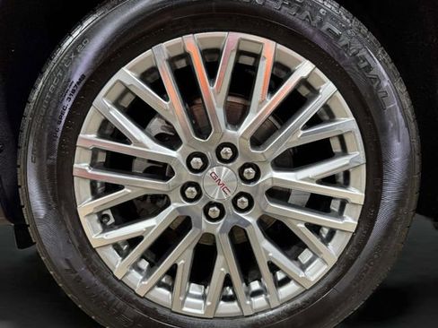 Used 2024 GMC Acadia Denali w/ Super Cruise Package image 37