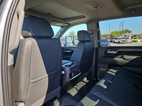 New 2026 GMC Sierra 3500 Denali w/ Denali Reserve Package image 10