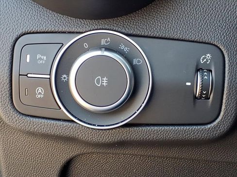 New 2026 Alfa Romeo Stelvio Sprint w/ Convenience Package image 24