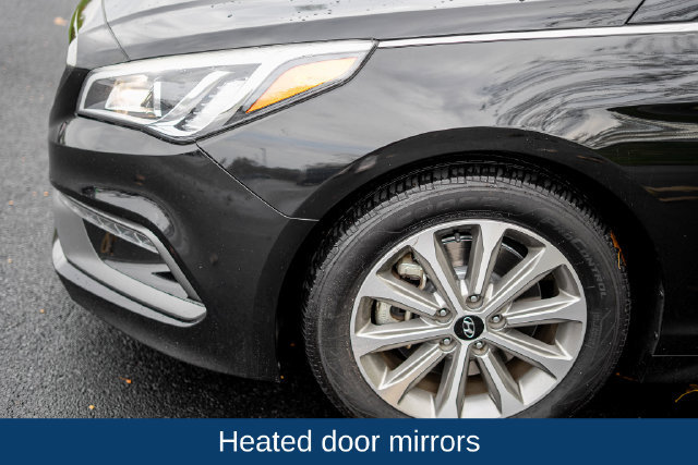 Used 2016 Hyundai Sonata Limited w/ Option Group 05 FWD image 9