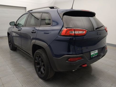 Used 2018 Jeep Cherokee Trailhawk w/ Cold Weather Group image 5