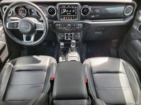 Certified 2022 Jeep Wrangler Unlimited Sahara AWD/4WD image 26