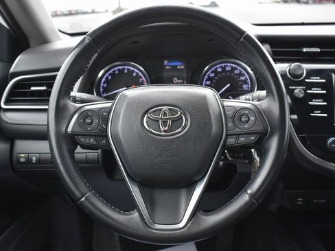 Used 2019 Toyota Camry SE image 19
