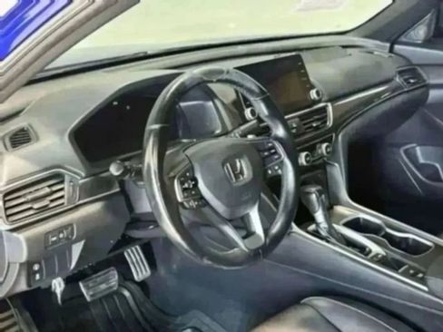 Used 2019 Honda Accord Sport image 11