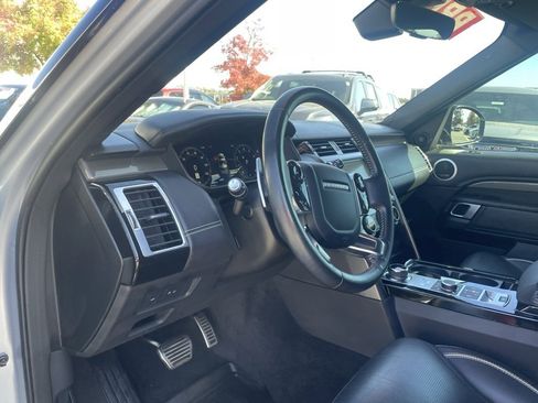 Used 2020 Land Rover Discovery HSE Luxury image 10