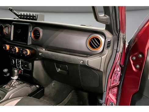 Used 2021 Jeep Gladiator Mojave AWD/4WD image 18
