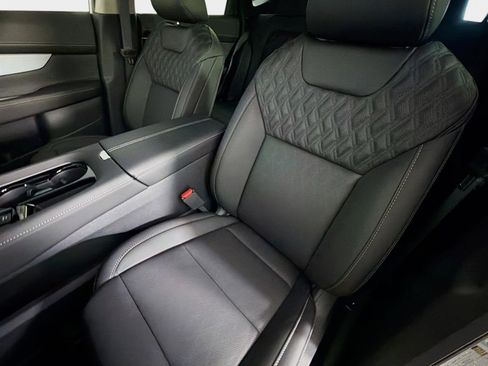 New 2026 Nissan Murano Platinum w/ Cargo Package AWD/4WD image 11