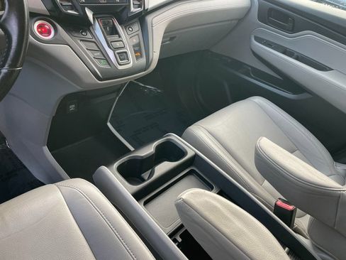 Used 2018 Honda Odyssey EX-L image 25
