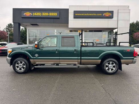 Used 2011 Ford F250 Lariat w/ Lariat Ultimate Pkg image 2