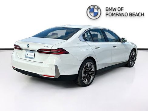 Used 2026 BMW 530i image 6