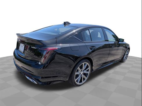 New 2026 Cadillac CT5 V image 4