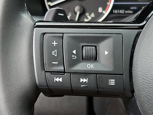 Certified 2023 Nissan Rogue SV w/ SV Premium B Package AWD/4WD image 20