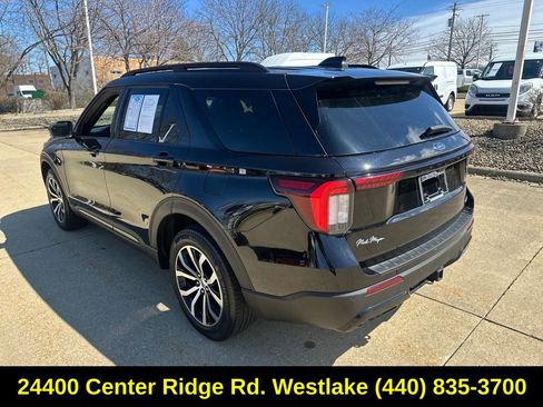Used 2025 Ford Explorer ST-Line AWD/4WD image 5