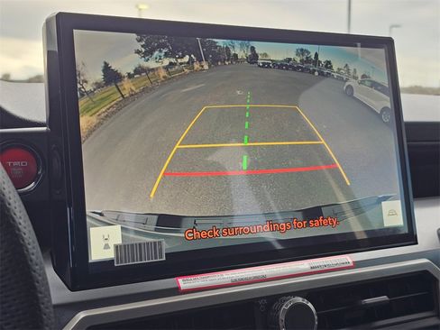 Used 2024 Toyota Tacoma TRD Sport image 25