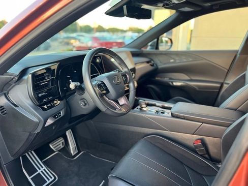 Used 2024 Lexus RX 500h F Sport w/ Convenience Package AWD/4WD image 11