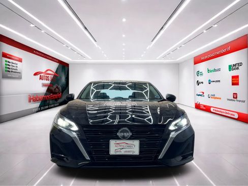 Used 2025 Nissan Altima 2.5 SV FWD image 3