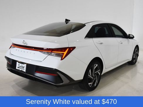 Used 2024 Hyundai Elantra SEL w/ Convenience Package FWD image 5