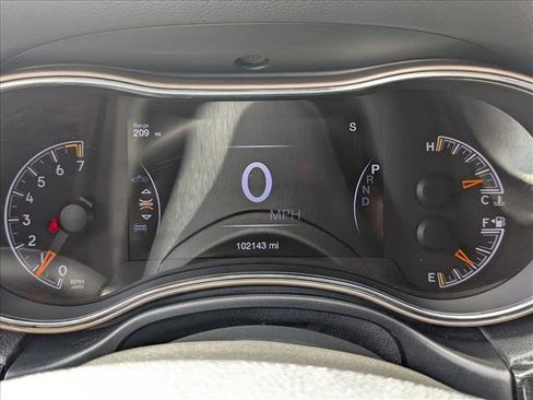 Used 2016 Jeep Grand Cherokee Laredo 75th Anniversary image 11