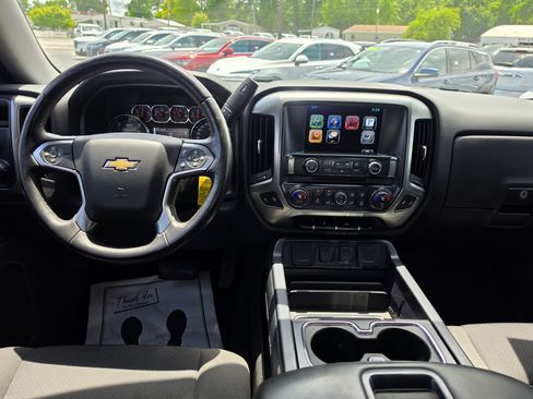 Used 2015 Chevrolet Silverado 1500 LT w/ LT Convenience Package AWD/4WD image 9