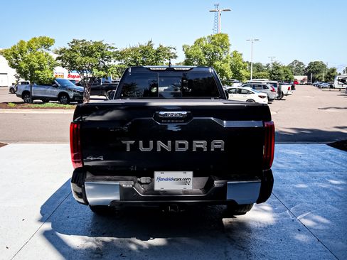 Used 2022 Toyota Tundra Limited AWD/4WD image 9