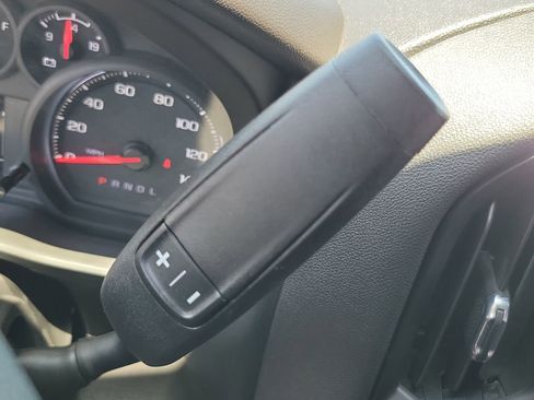 Used 2023 Chevrolet Silverado 1500 Custom AWD/4WD image 9