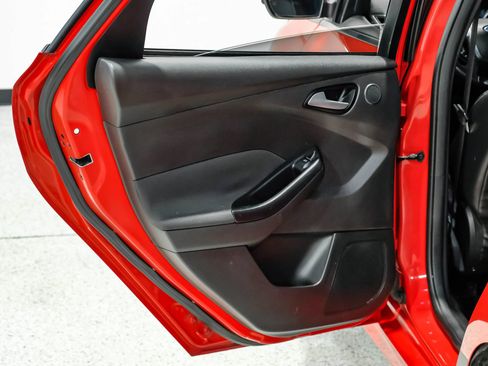 Used 2013 Ford Focus ST FWD image 53