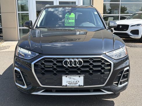 Used 2023 Audi Q5 2.0T Premium w/ Convenience Package AWD/4WD image 9