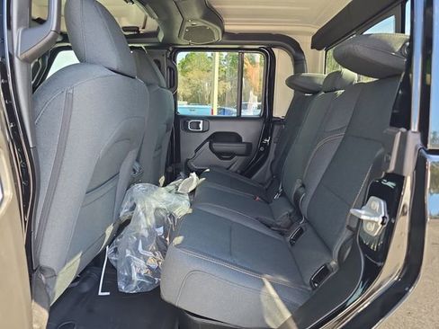 New 2026 Jeep Gladiator Sport image 13