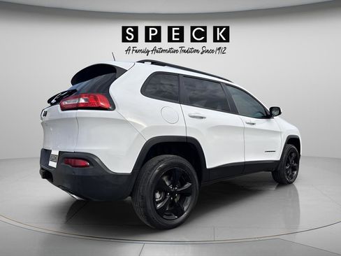 Used 2018 Jeep Cherokee Limited w/ High Altitude Package AWD/4WD image 2